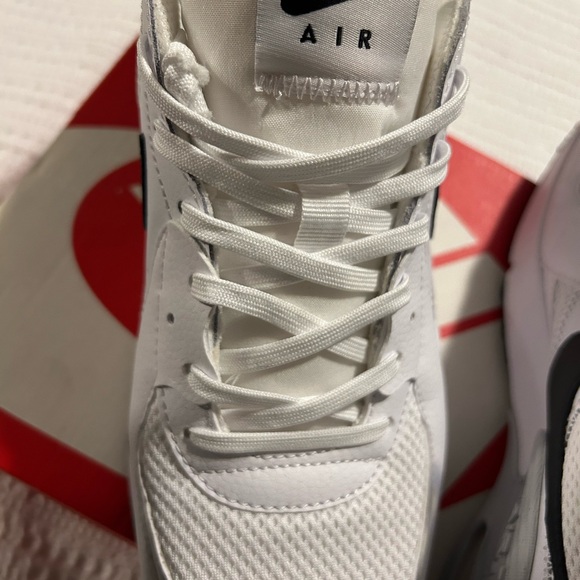 Nike Air Max Excee in White and Black - Picture 4 of 7